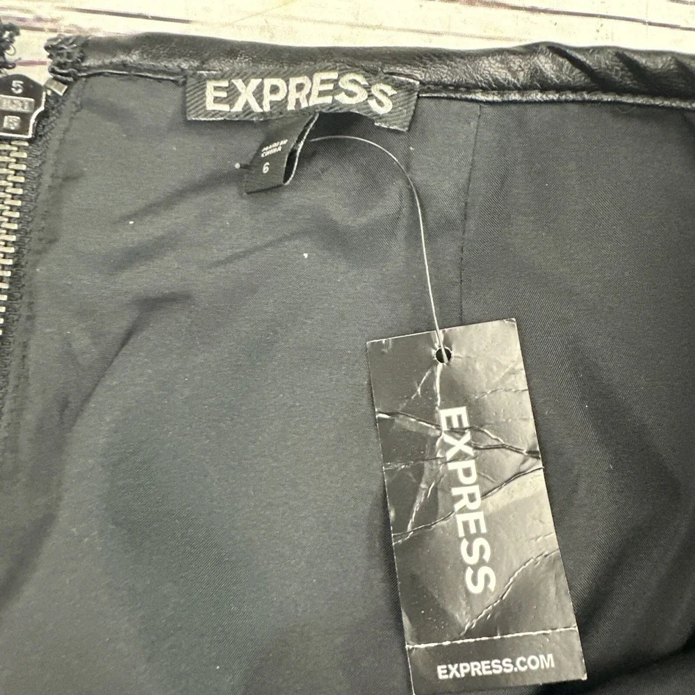 EXPRESS Womens Black Blue Geometric Faux Leather Trim Mini Skirt Size 6
